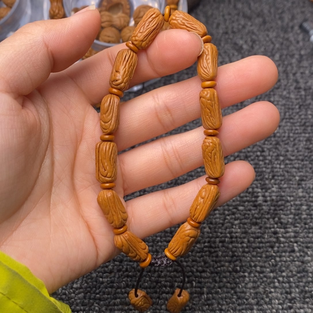 秦岭山脉龙纹桃核 12