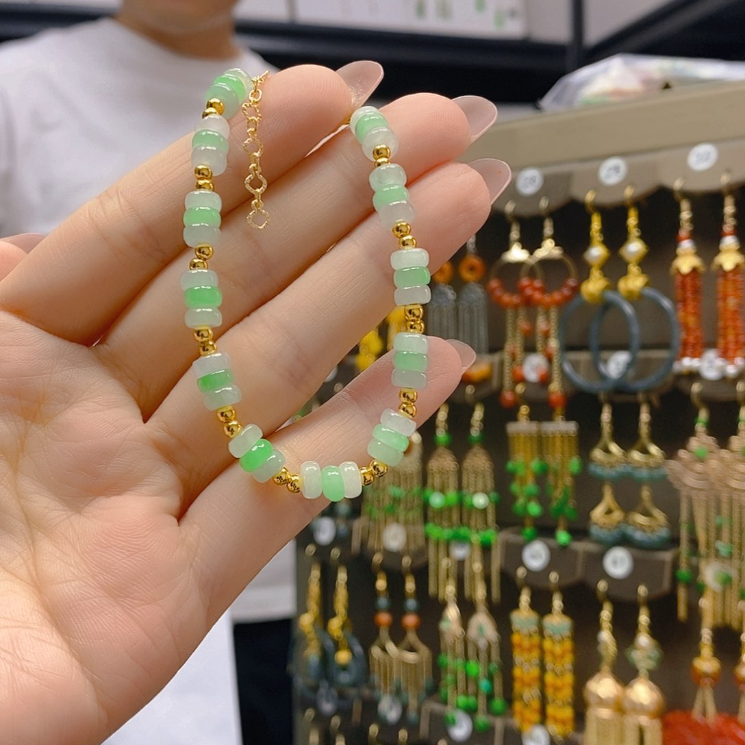 翡翠合金耳饰翡翠