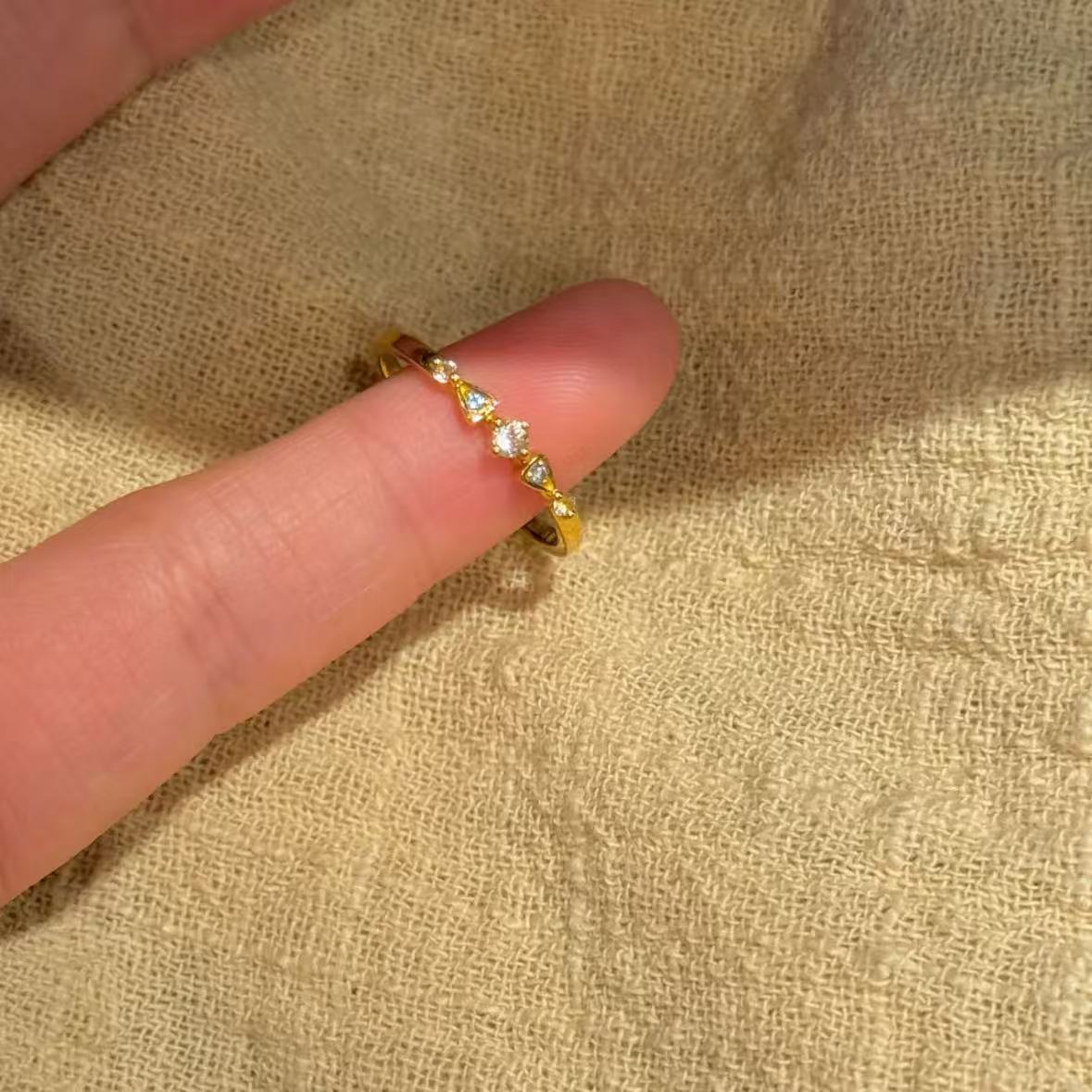 足金999点钻戒指WH1400