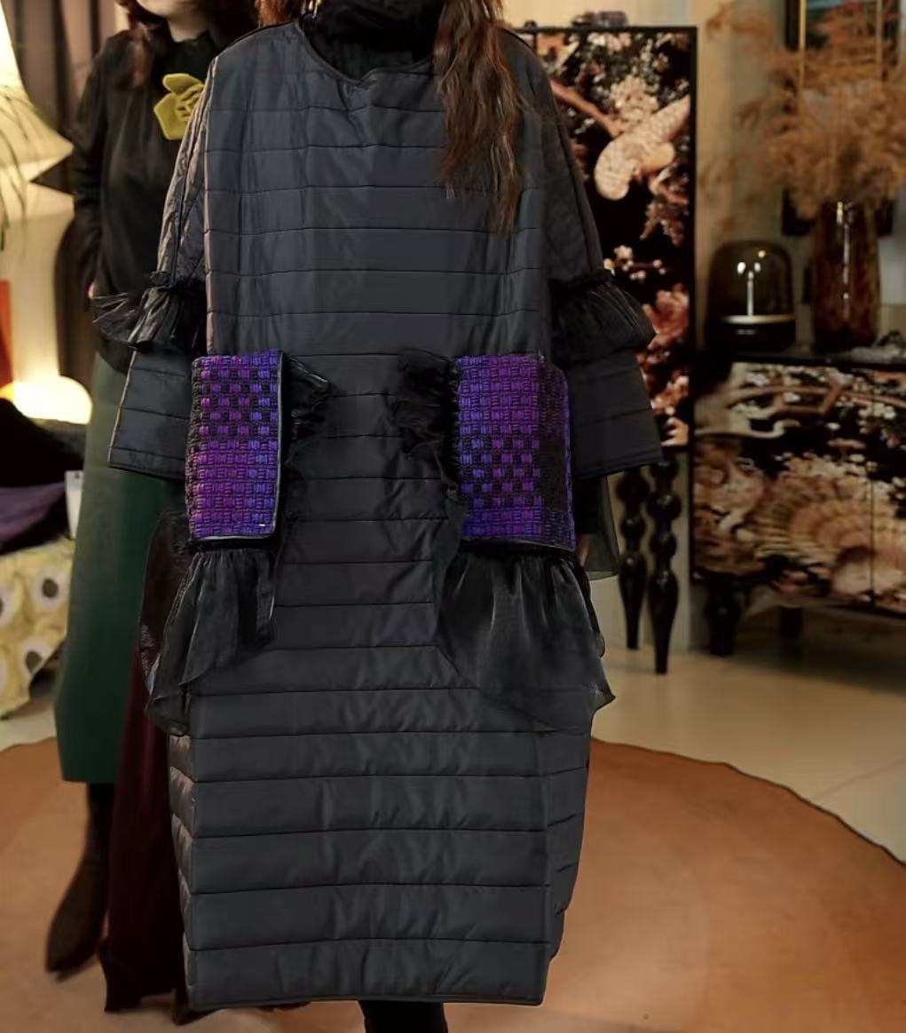 250篱君秋冬连衣裙时尚休闲黑色潮流宽松保暖加绒约会战袍棉服