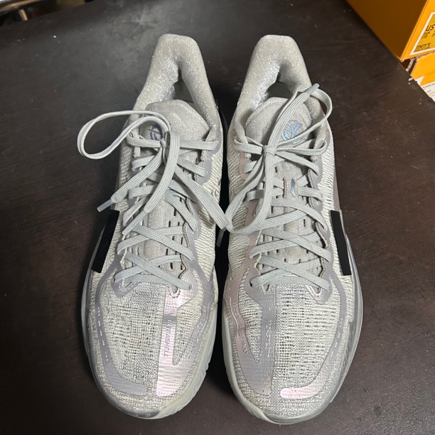伽马银色 43码无原盒 正品篮球鞋