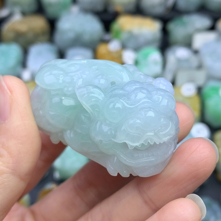 翡翠颈饰未镶嵌天然缅甸A货翡翠貔貅吊坠