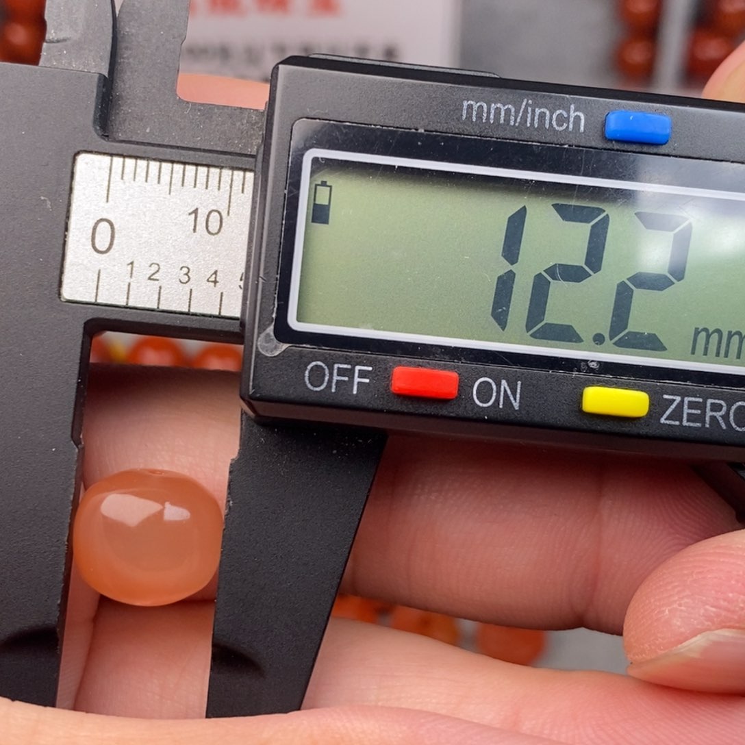 南红玛瑙配饰未镶嵌微瑕