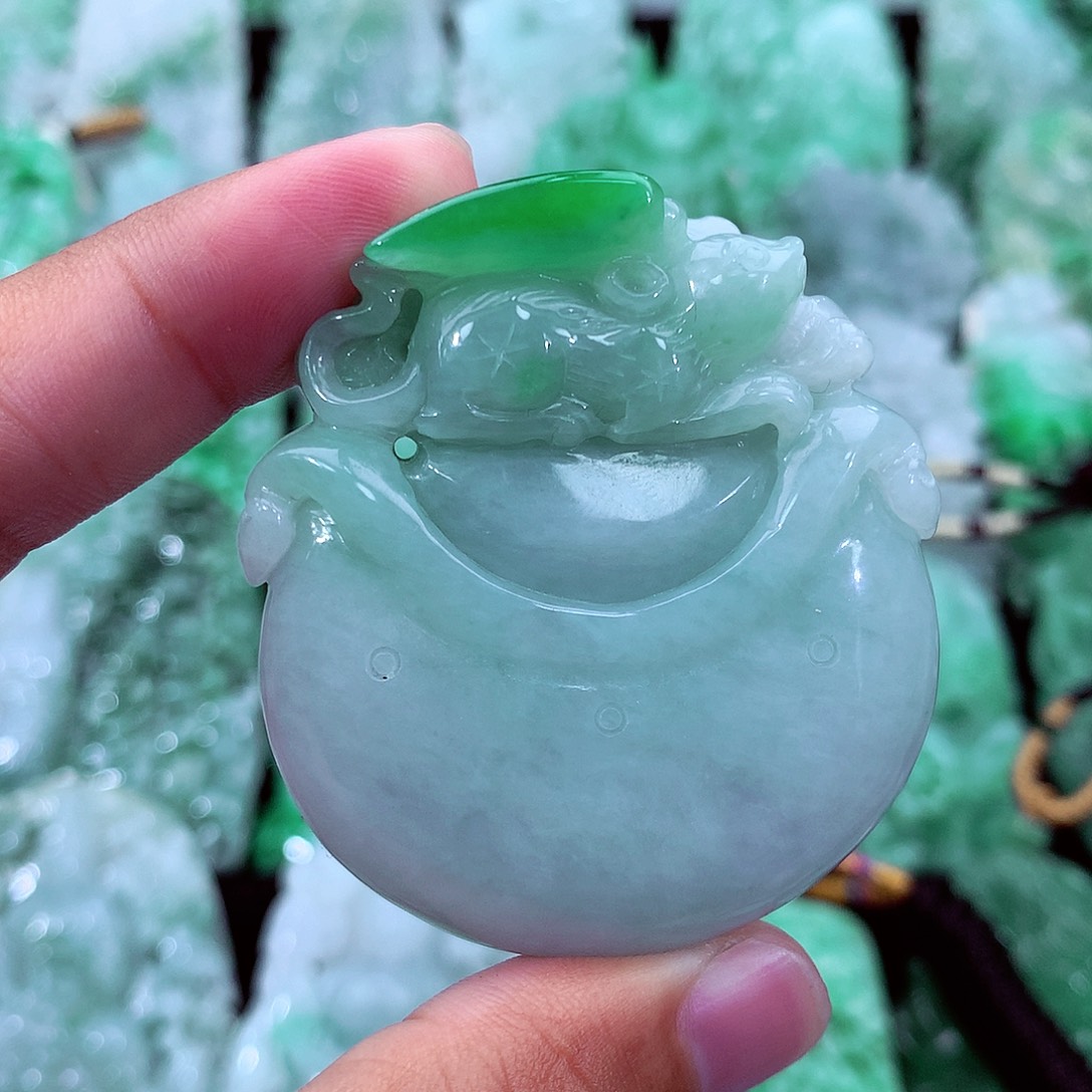 翡翠未镶嵌吊坠(不含链)