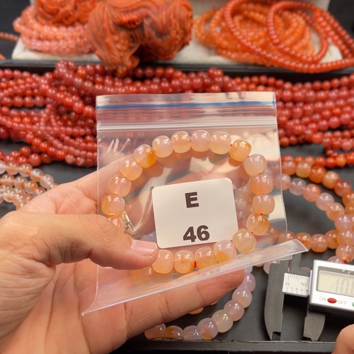 南红玛瑙未镶嵌多样性发货默认微瑕称重10mm