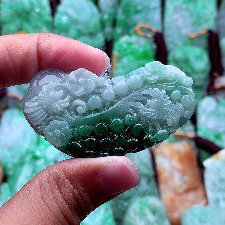 翡翠吊坠(不含链)未镶嵌