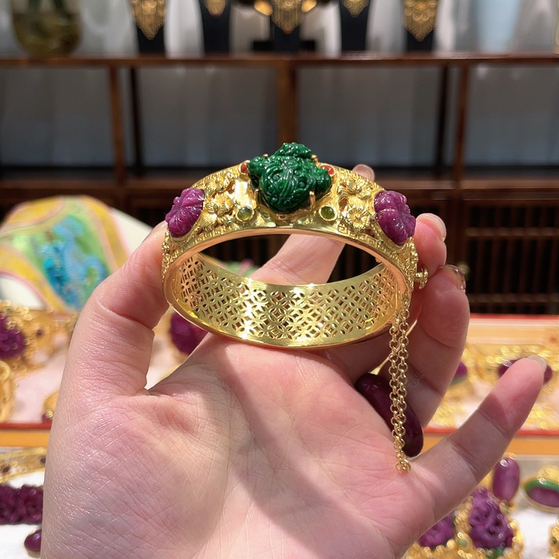 锦纶非金属手镯金蟾