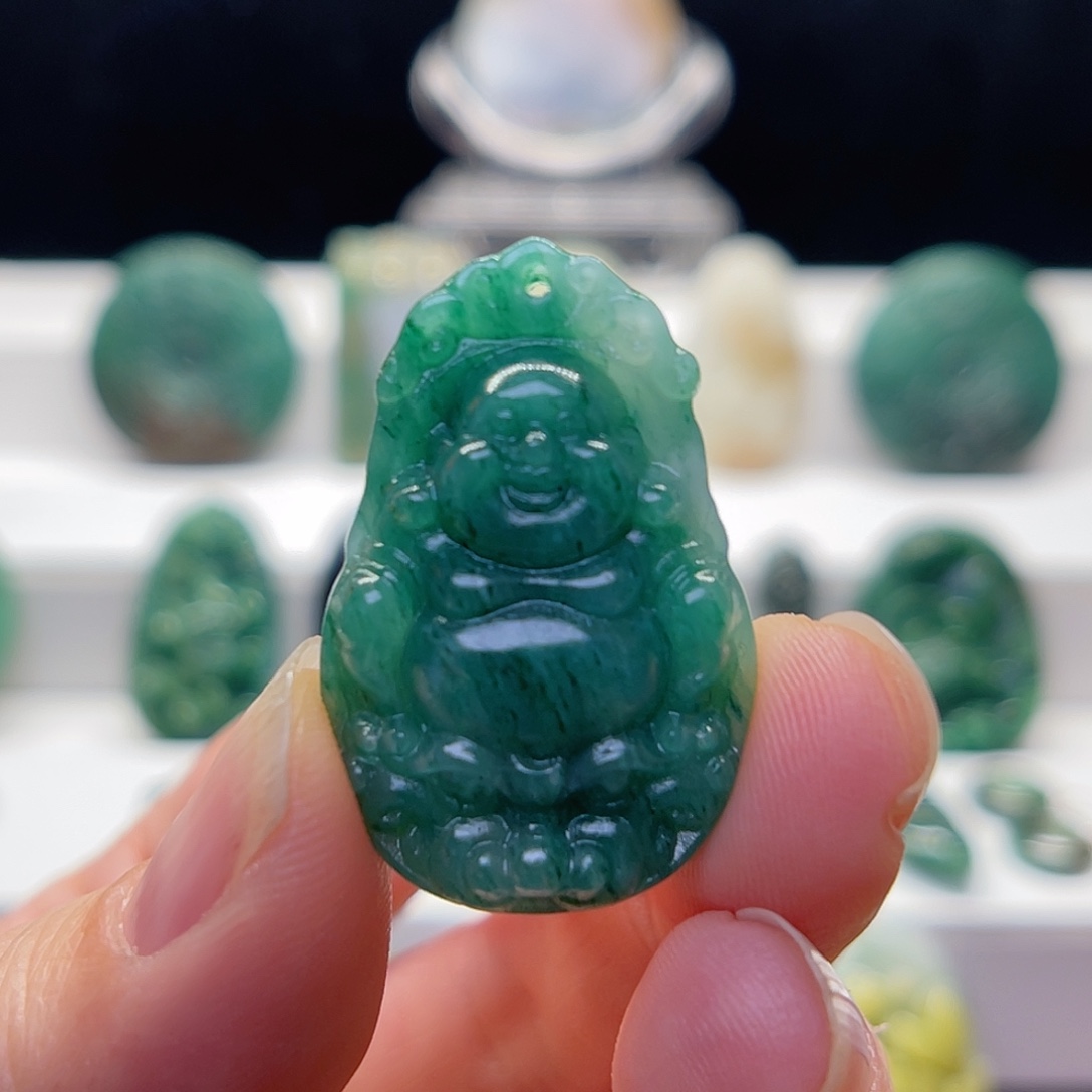 独山玉未镶嵌颈饰