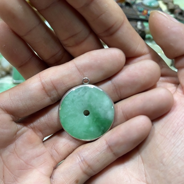 竹一个完整的物件