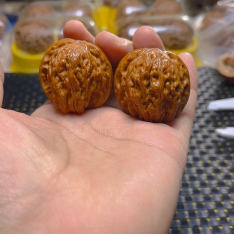 文玩核桃吊坠磨盘