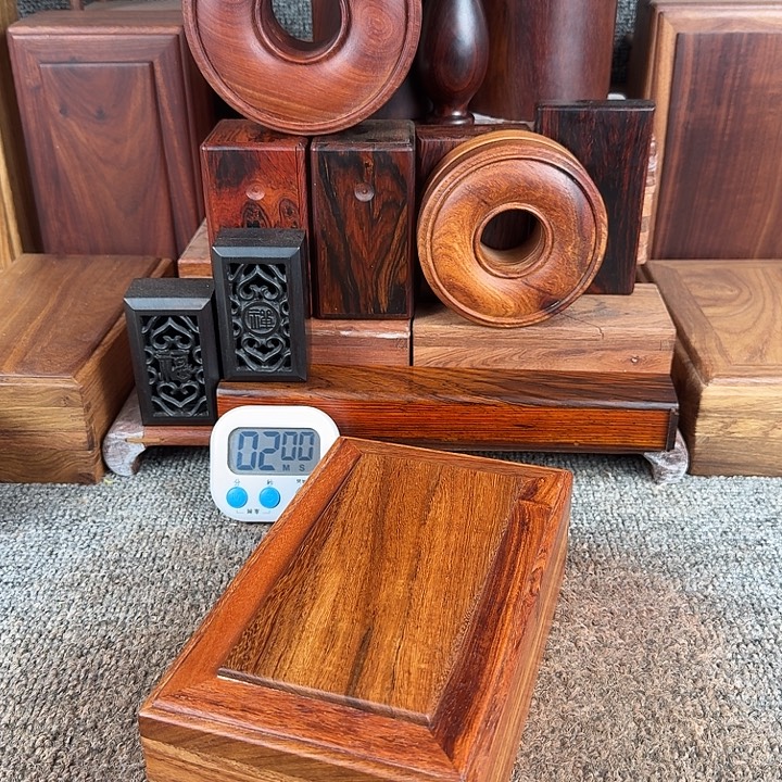 中***动大果紫檀（缅甸花梨）