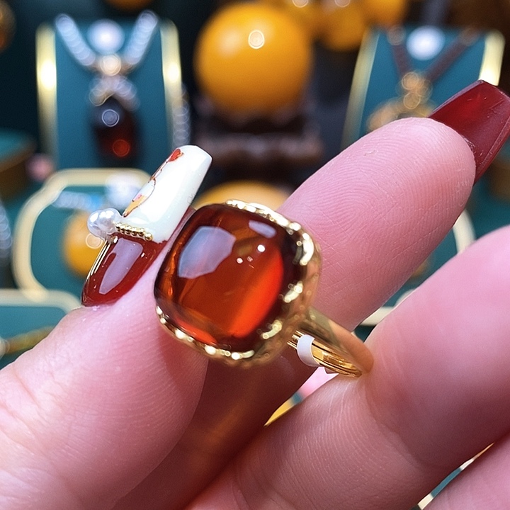 血珀戒指银S925镀金镶嵌