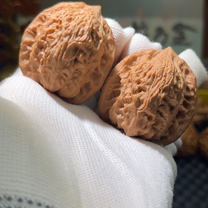 文玩核桃吊坠40野生