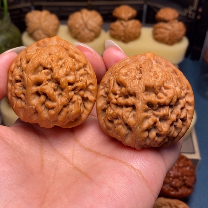 【闪购商品】文玩核桃把件凤凰台