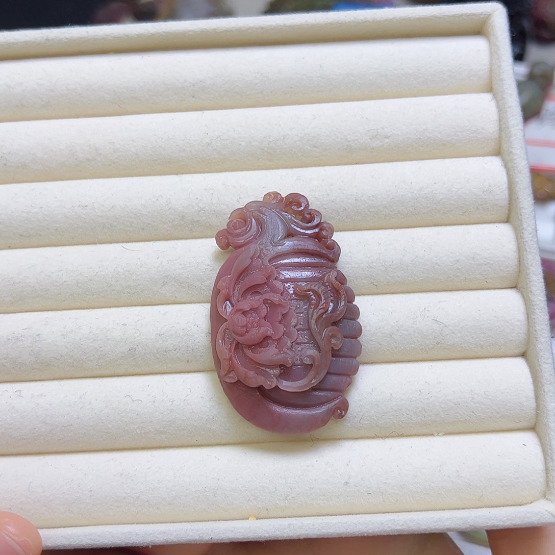 金***⁰玛瑙/玉髓未镶嵌定制吊坠