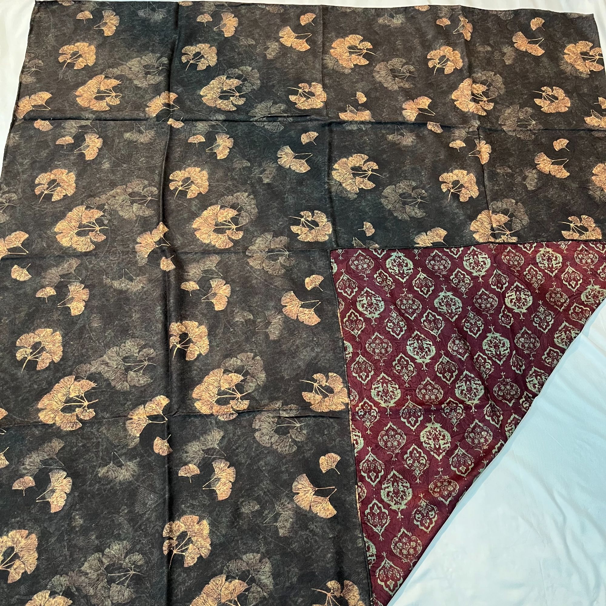 140提花丝绒方巾-几经问叶 双面异稿135cm丝巾