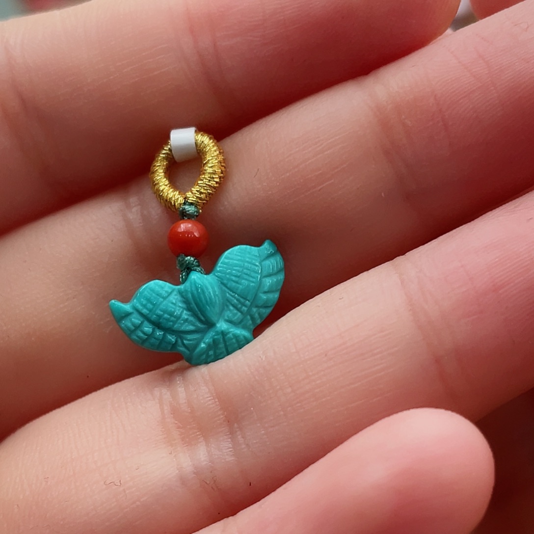 绿松石颈饰未镶嵌