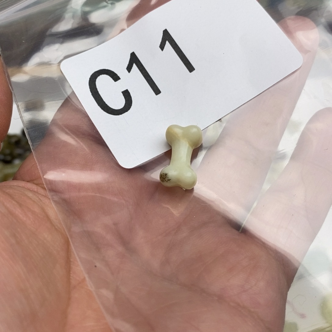 岫玉纯天然岫玉，默认微瑕，不退不换未镶嵌