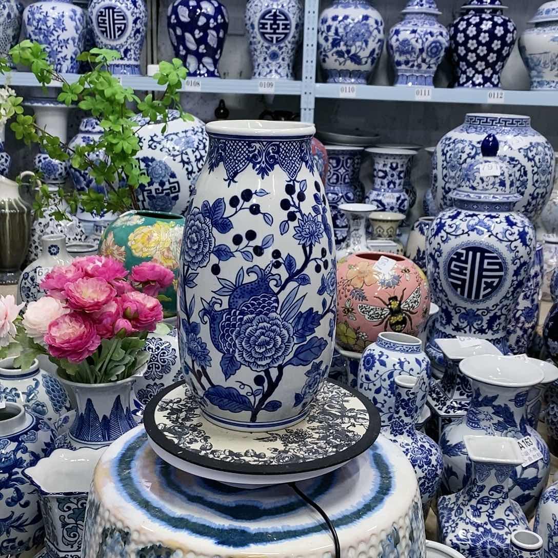 【闪购商品】摆件牡丹花花瓶瓷器………………………………