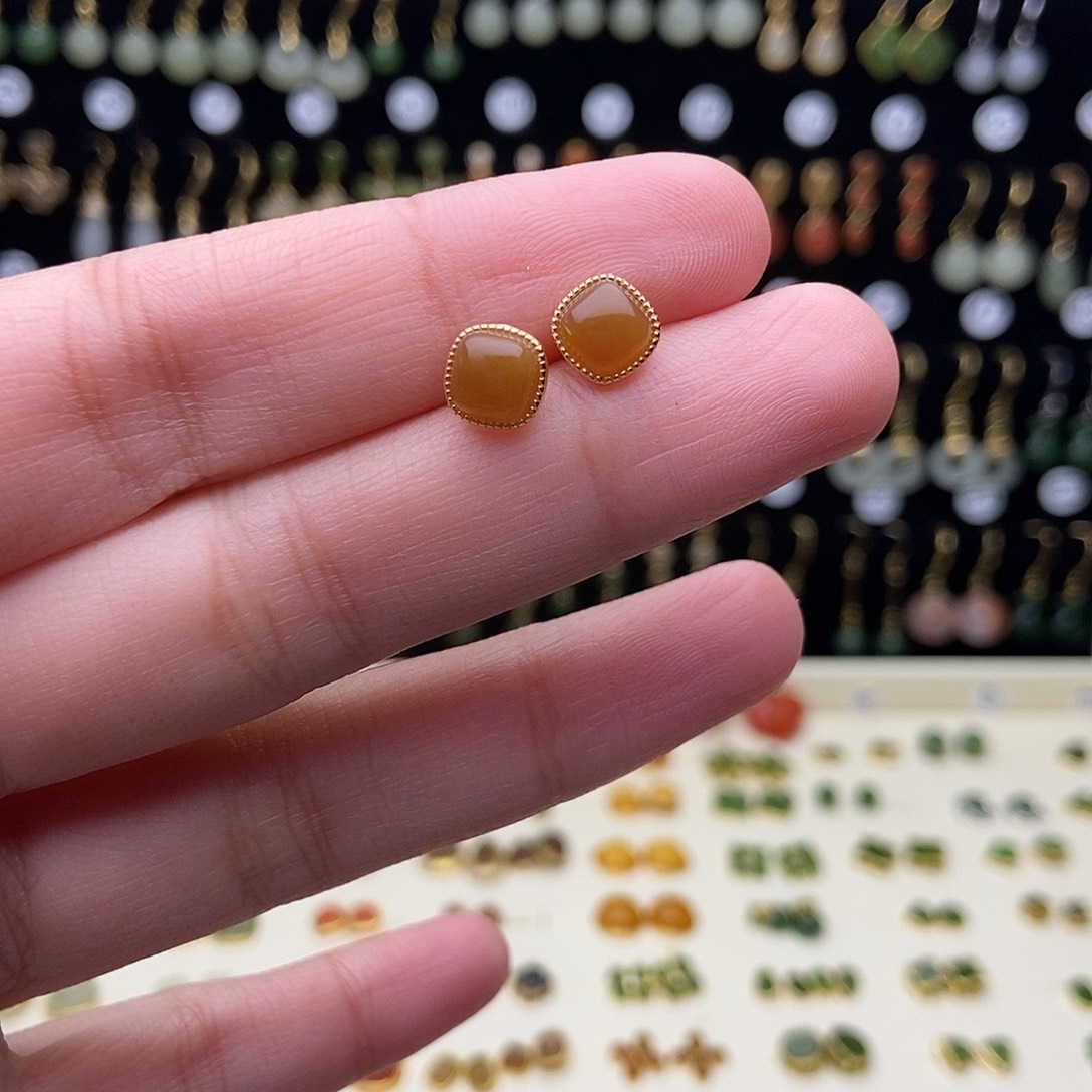 和田玉银S925镶嵌耳饰