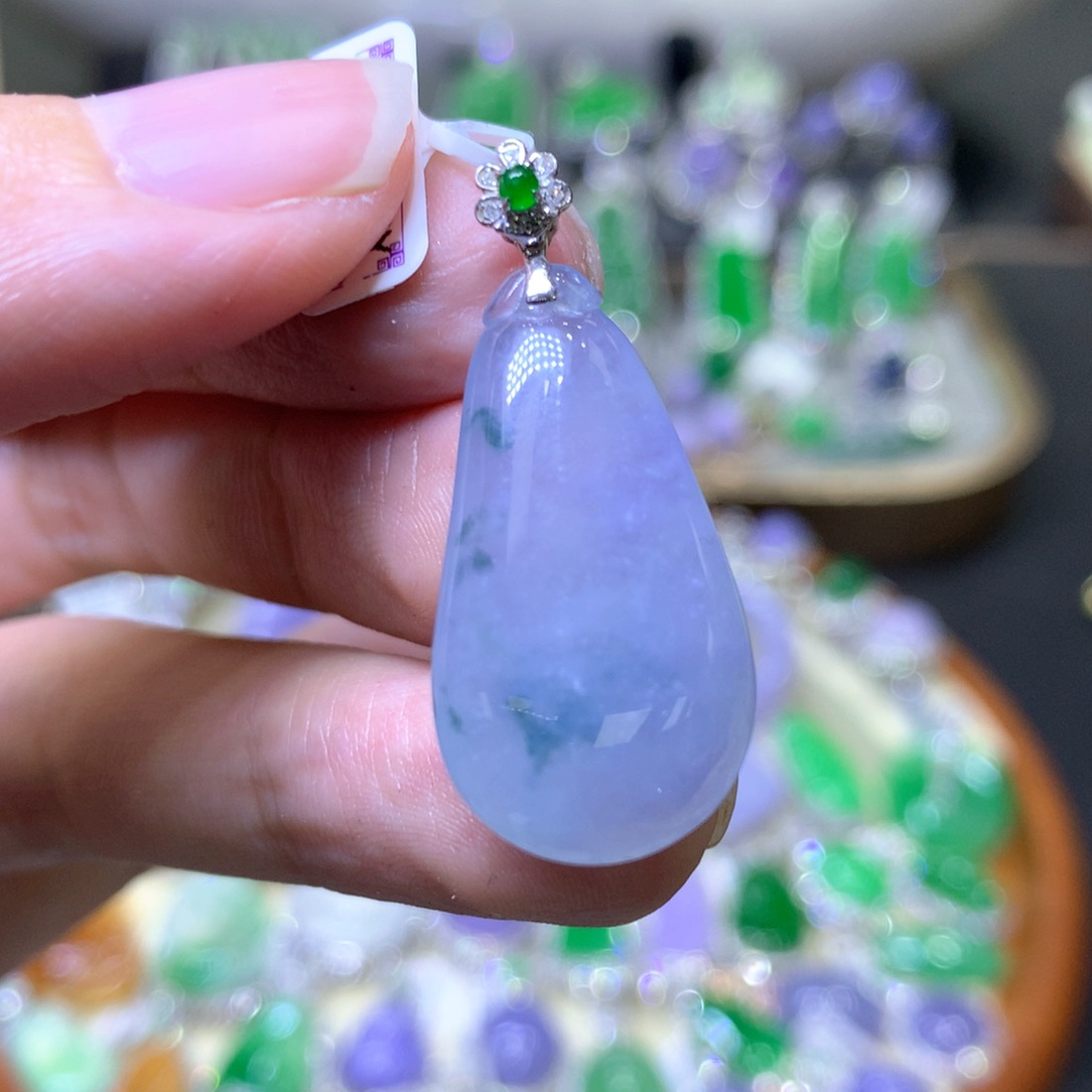 【闪购商品】翡翠颈饰18K金镶嵌翡翠吊坠项链