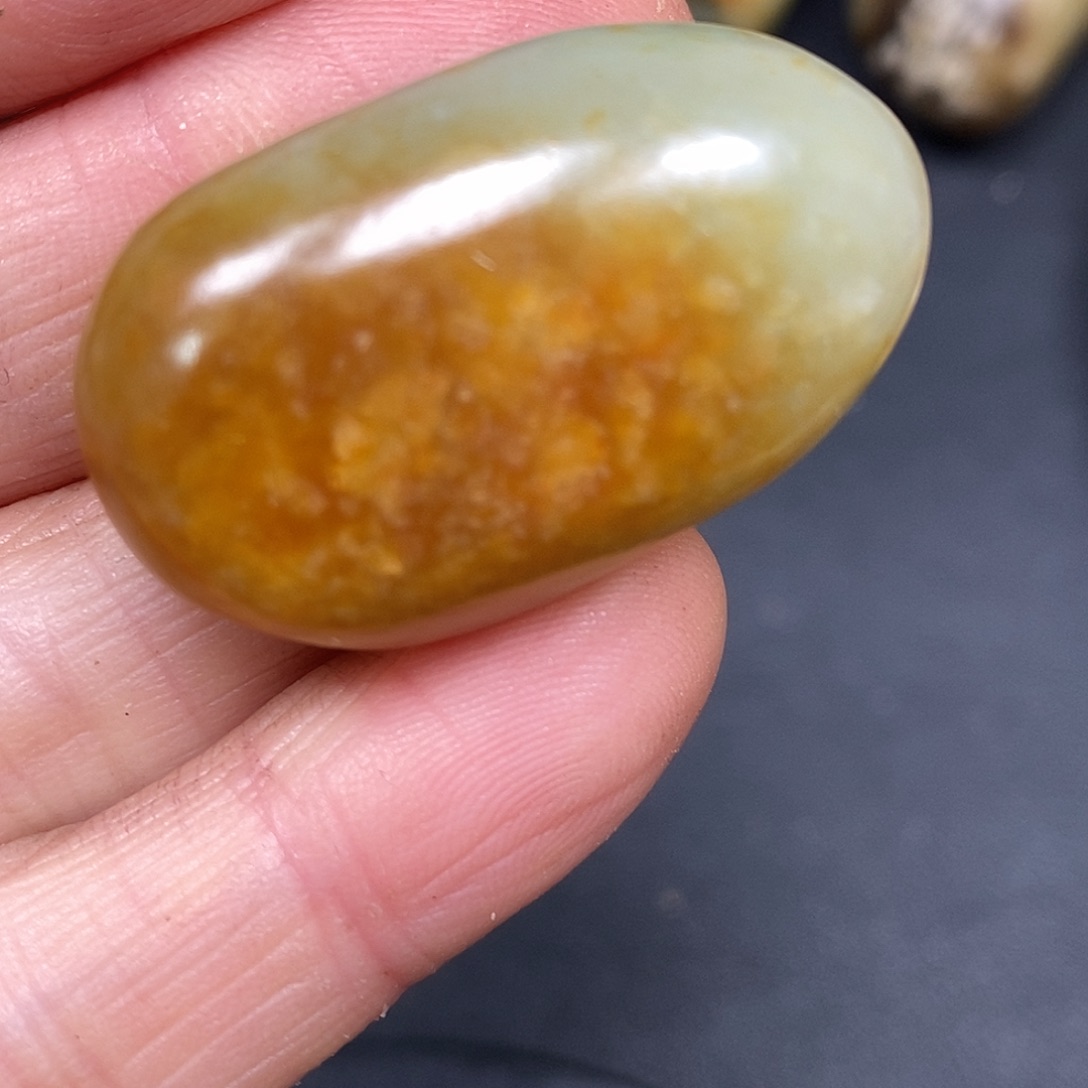 和田玉未镶嵌珠宝奇石