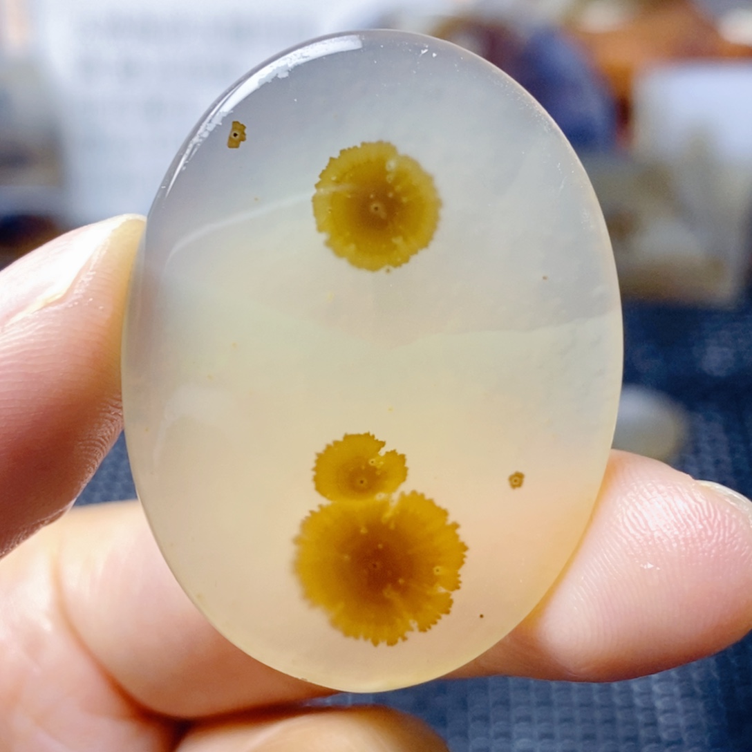 玛瑙/玉髓未镶嵌珠宝奇石