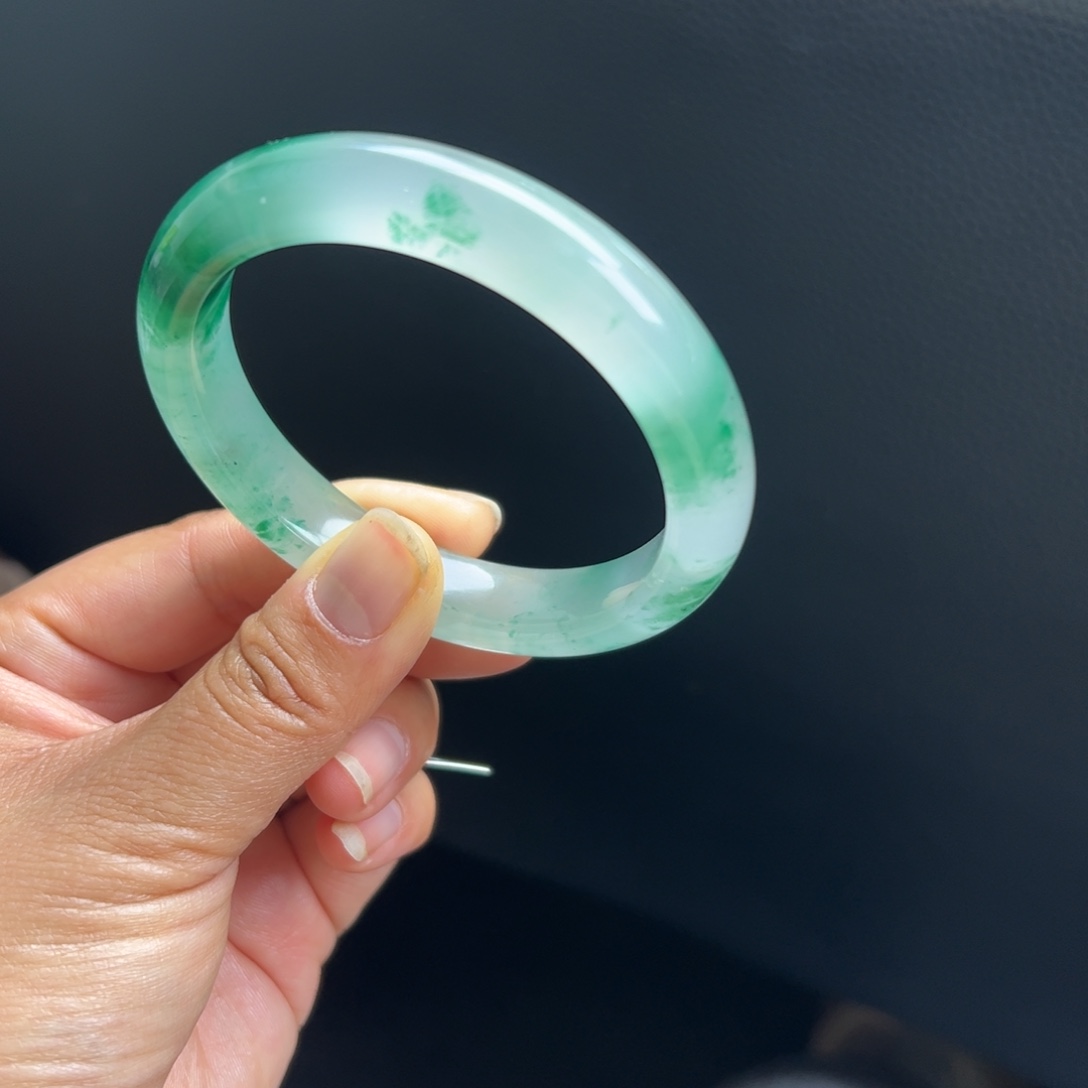 石英质玉未镶嵌手镯非洲翠5758