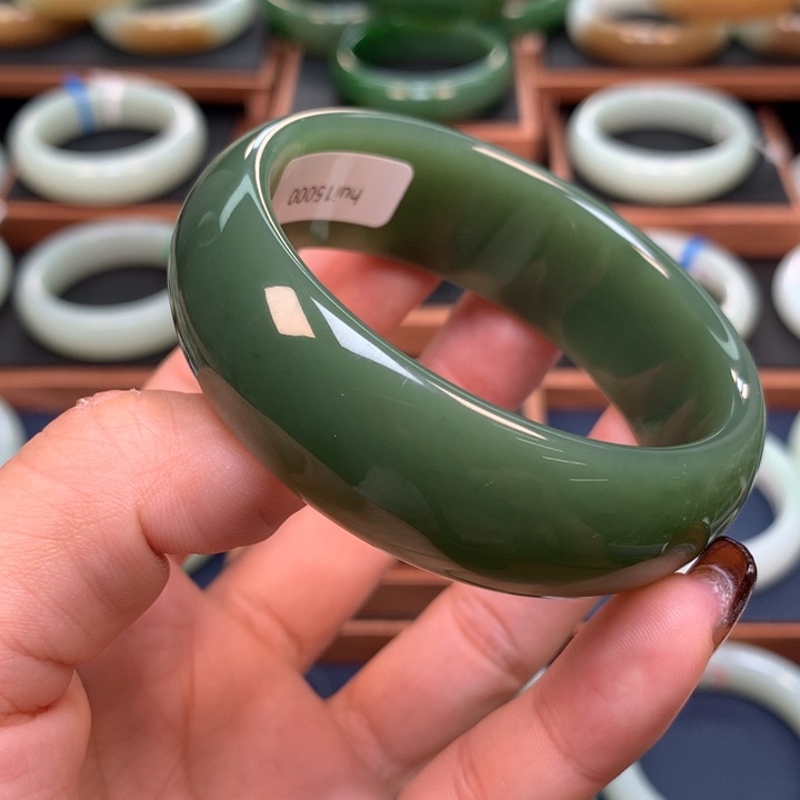 和田玉（碧玉）手镯未镶嵌