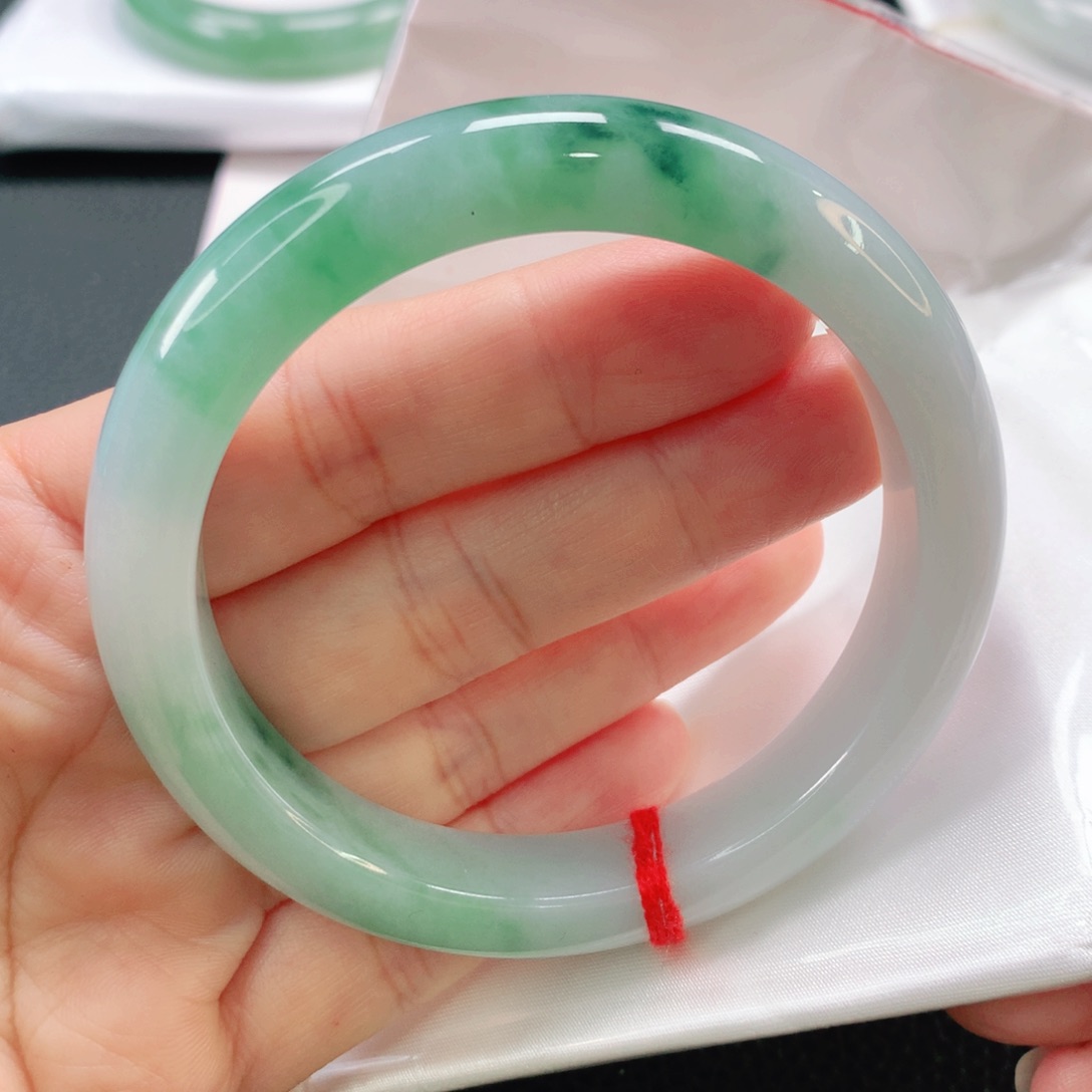 未镶嵌手镯翡翠60正