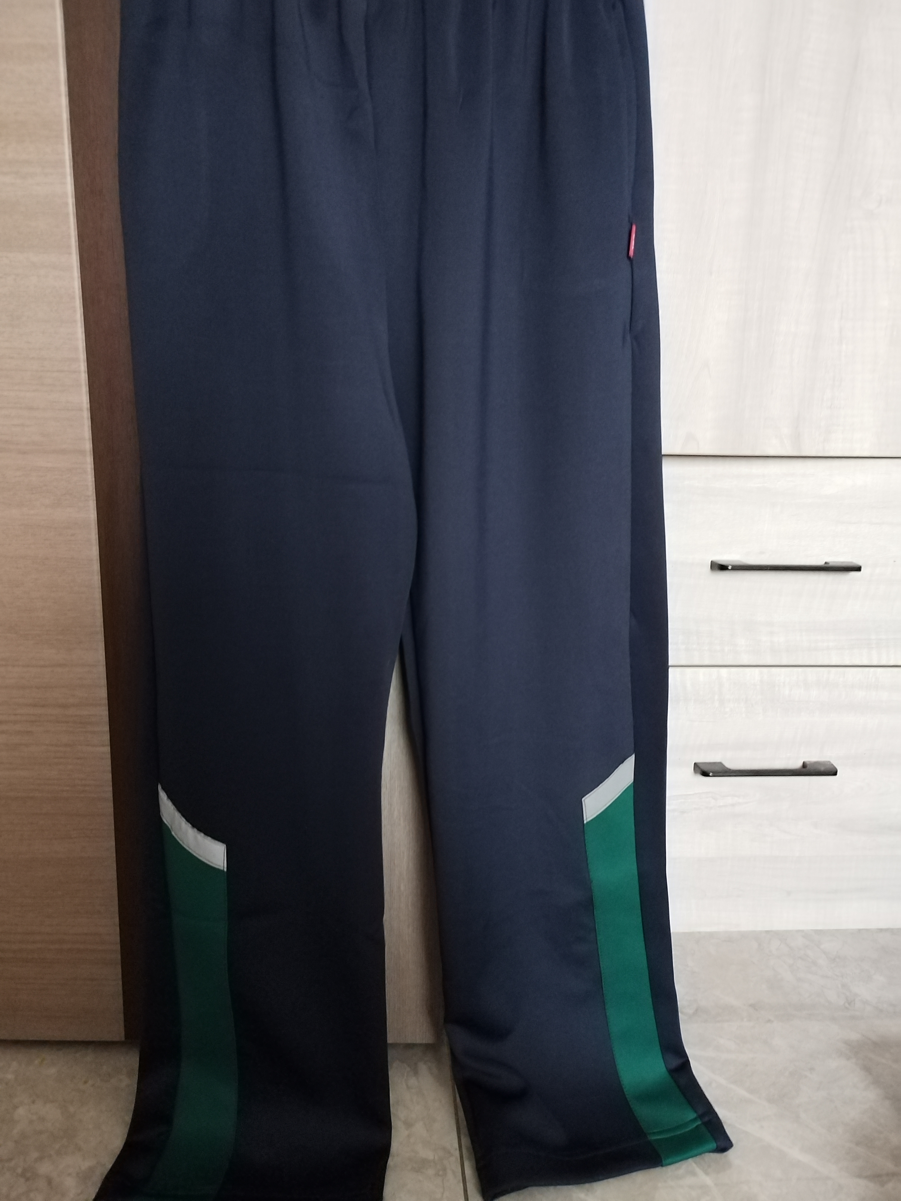 实验小学春秋偏大半个码四季款蓝色裤子