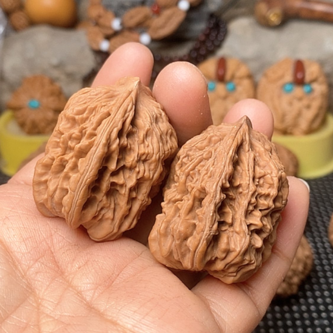 【闪购商品】文玩核桃把件四座楼异型