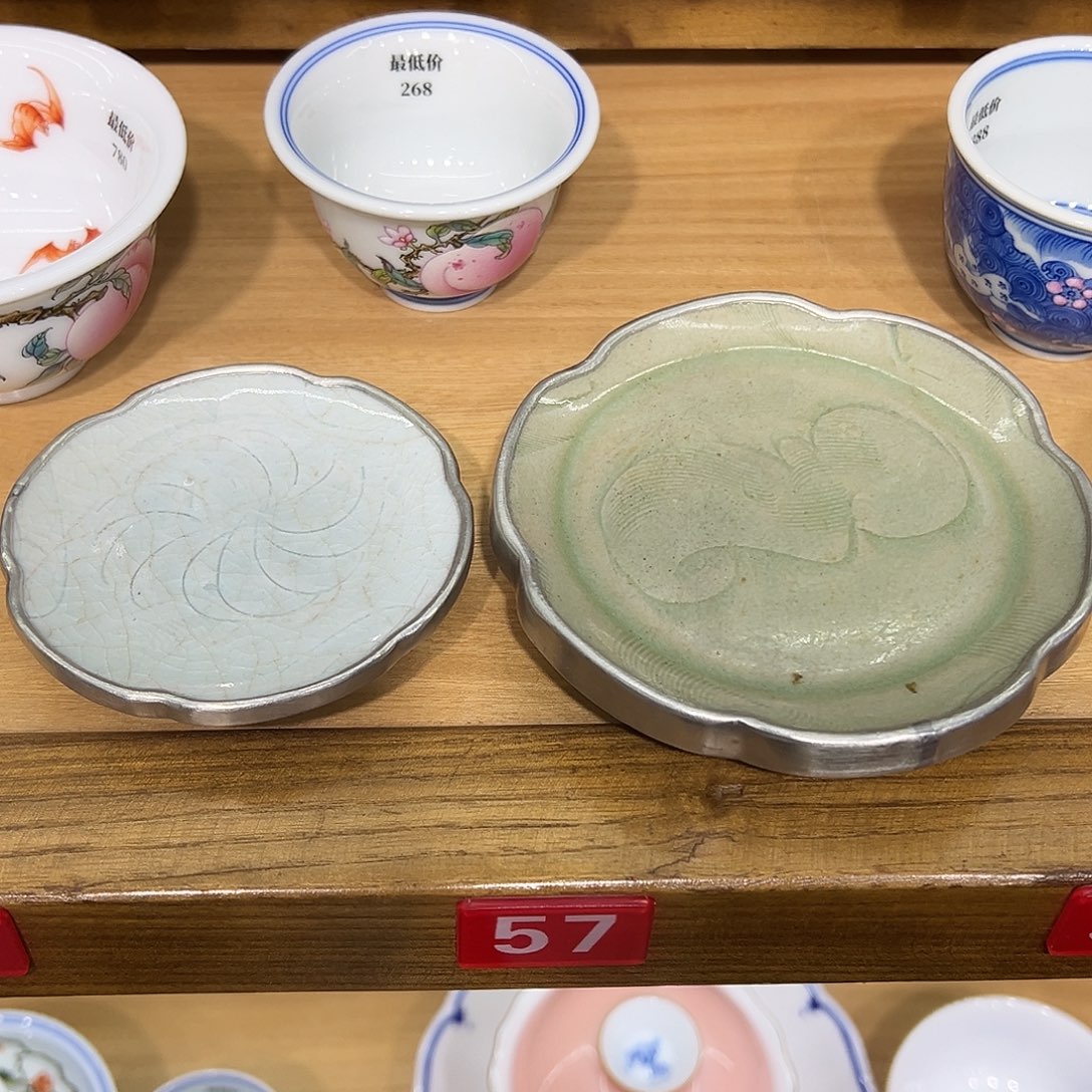 龍***森景德镇手工茶托两个