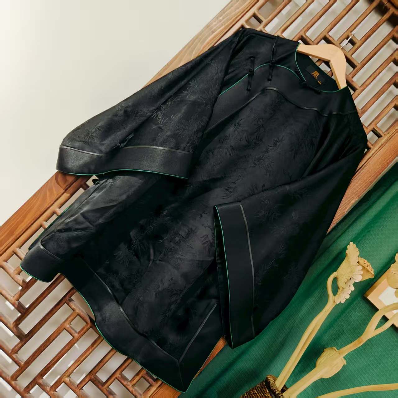 （LS661-1）凤徕兮私人定制黑色竹叶暗纹花斜襟盘扣太太服