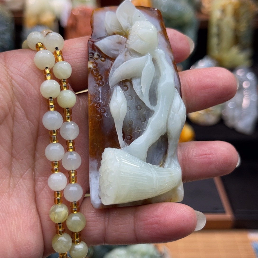 蛇纹石玉未镶嵌吊坠(赠链)