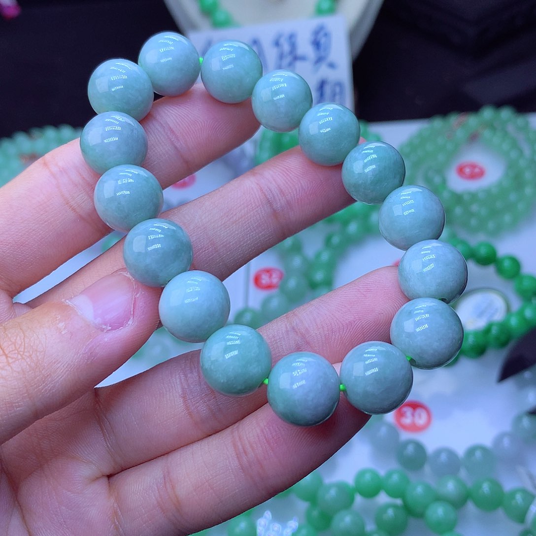 翡翠毛衣链未镶嵌