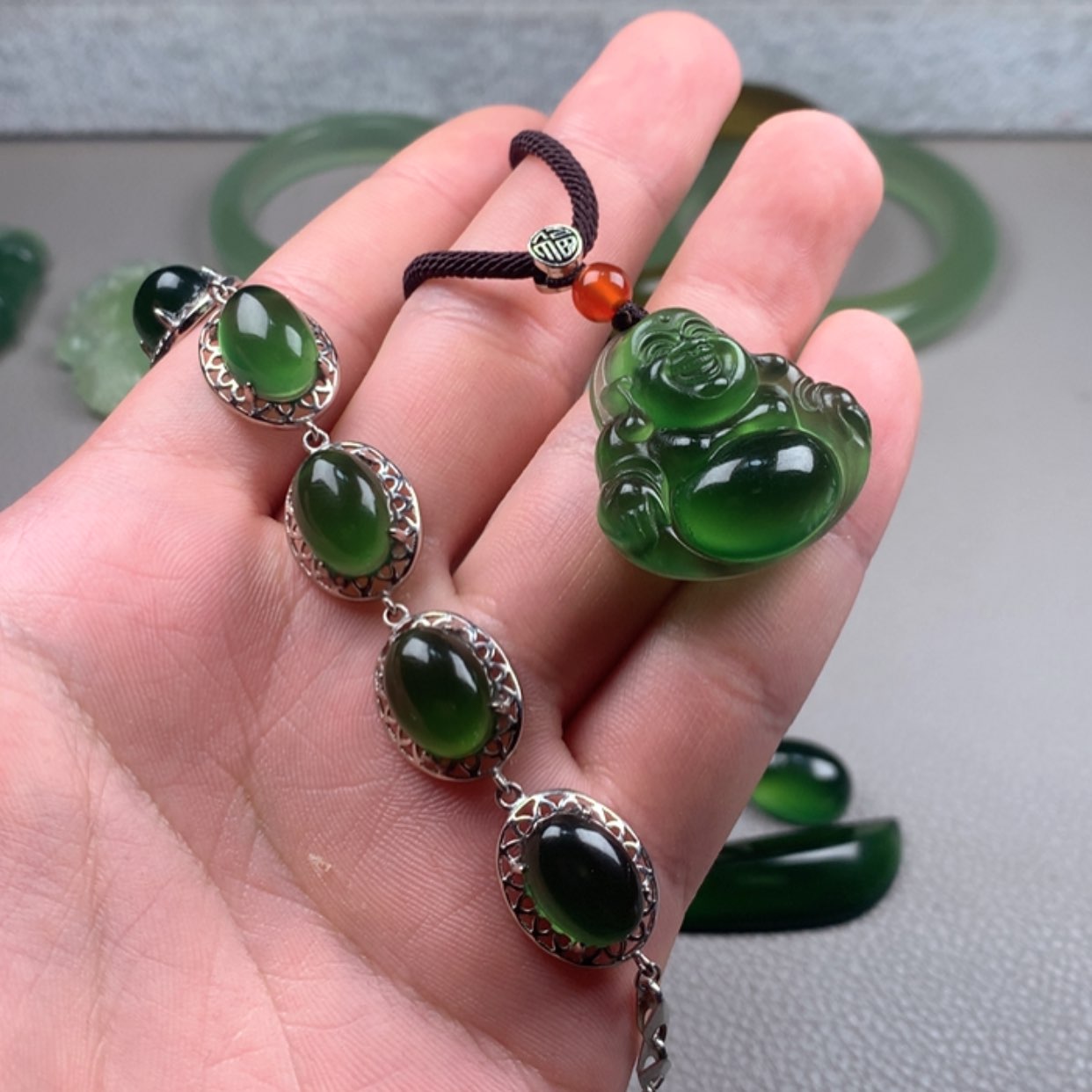 【闪购商品】未镶嵌蛇纹石玉岫玉乳****肥