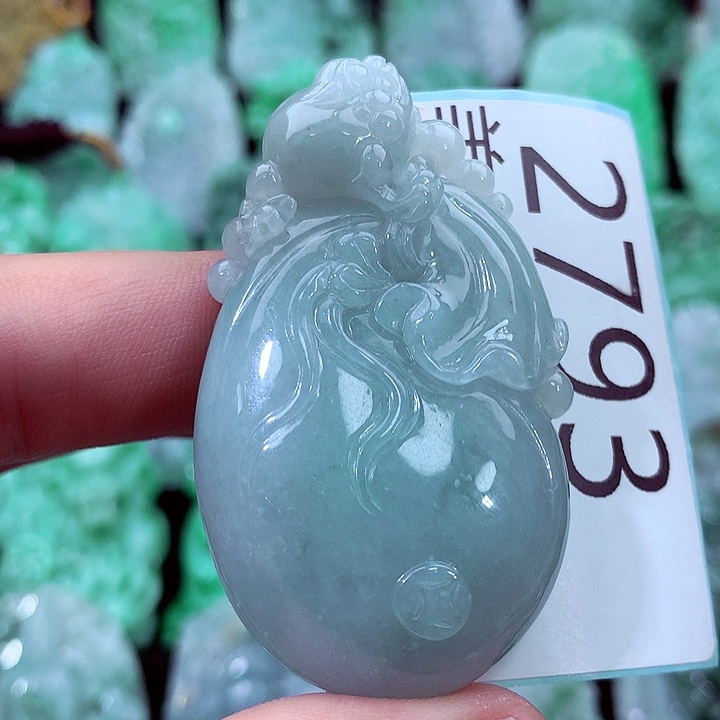 吊坠(不含链)未镶嵌翡翠