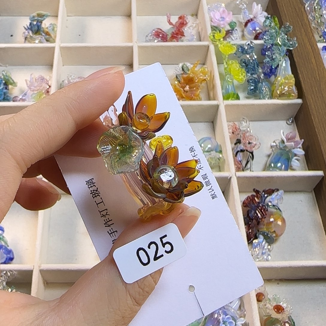 玻璃铁合金空心原创非遗吊坠