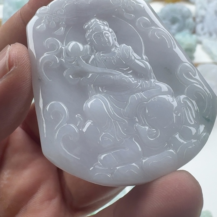 翡翠未镶嵌颈饰天然缅甸A货翡翠