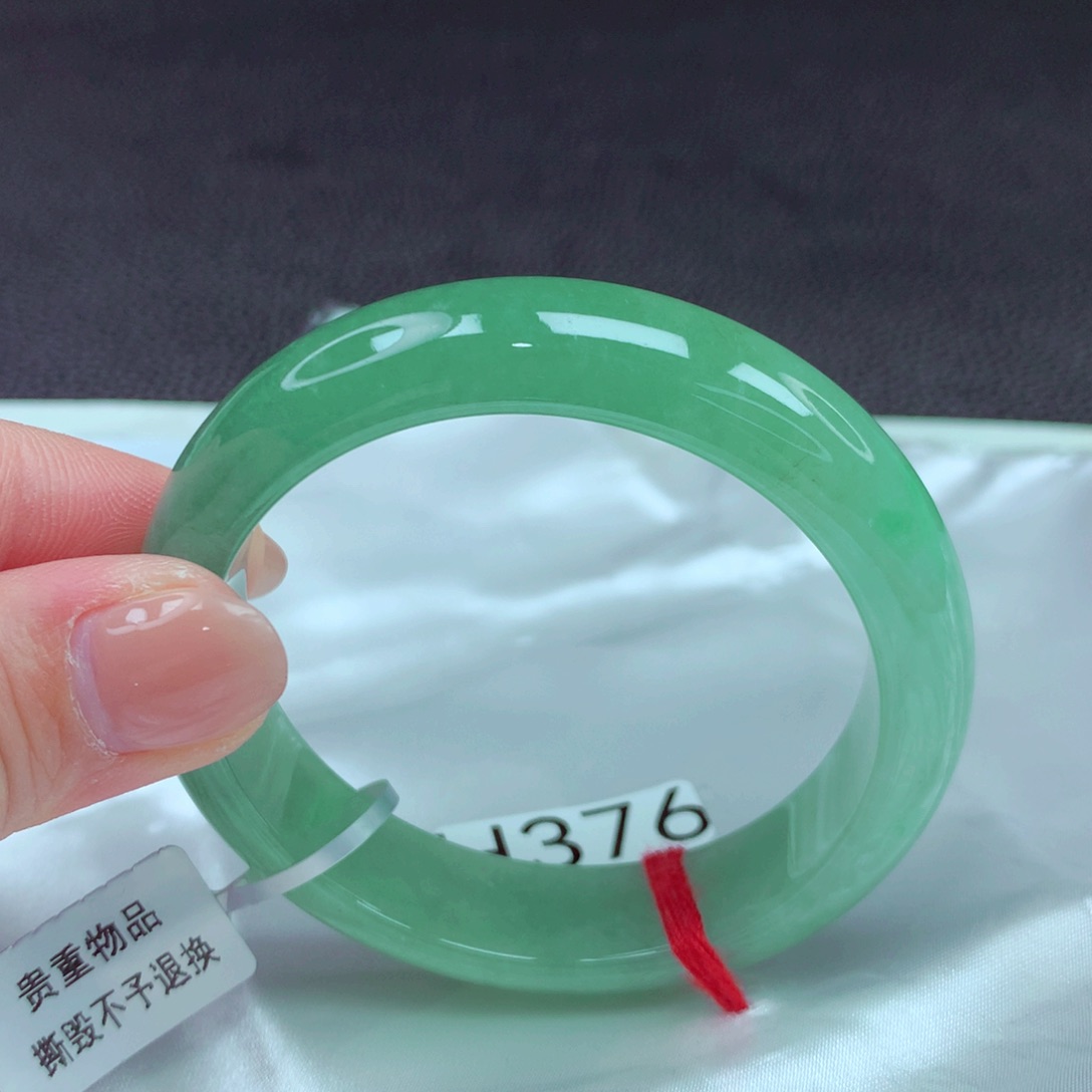 翡翠手镯未镶嵌手镯88