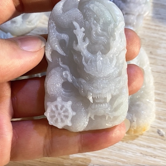 定制翡翠未镶嵌牌子