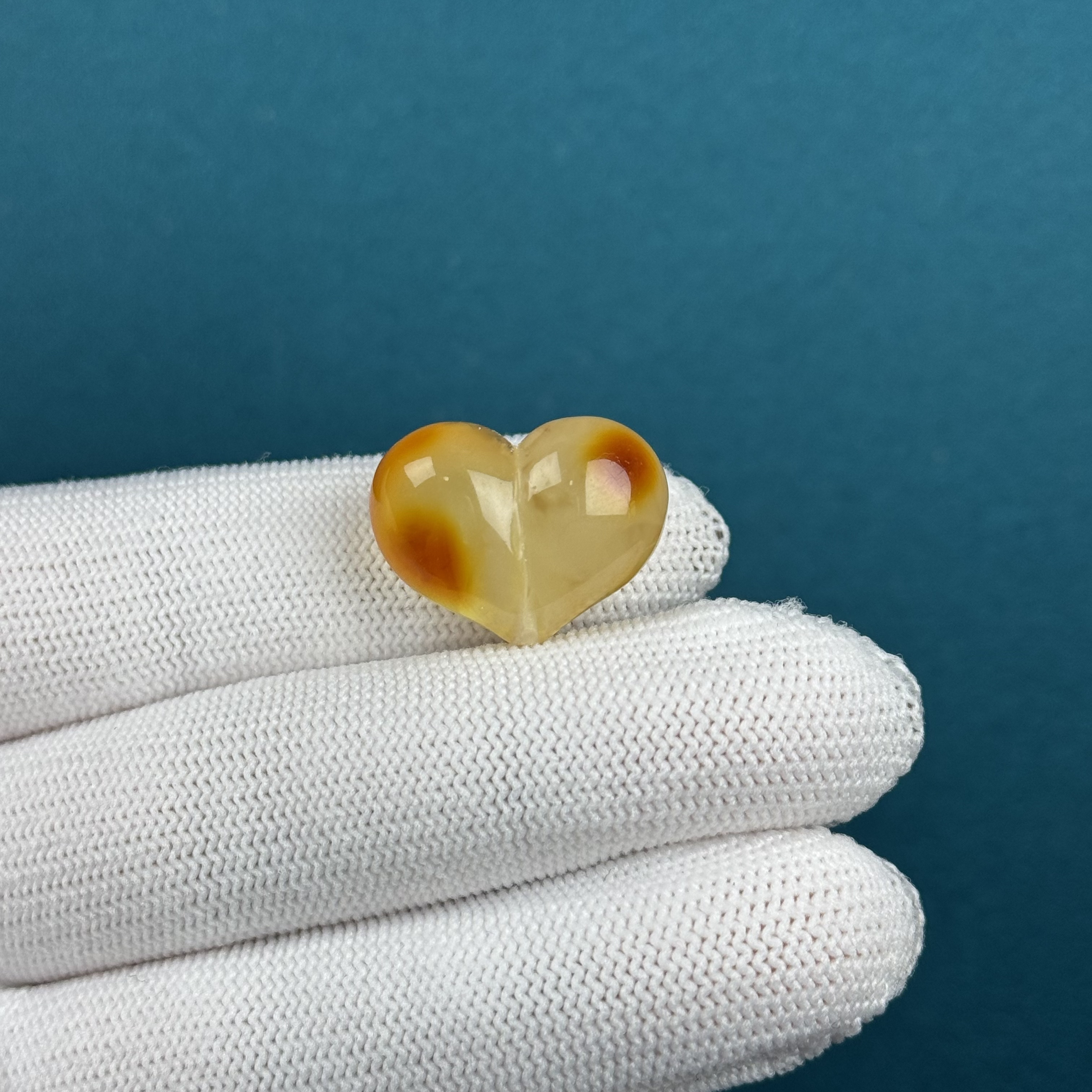 F4322天然原矿蜜蜡 屁桃爱心 21*16*10mm支持复检假一罚十