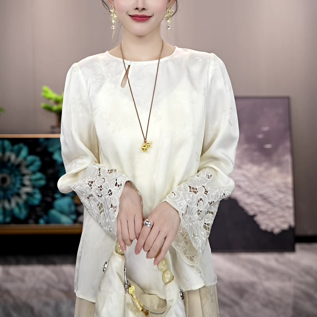 中国风时尚新款镂空刺绣提花纯色圆领长袖气质百搭复古显瘦上衣