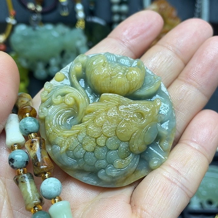 未镶嵌蛇纹石玉颈饰