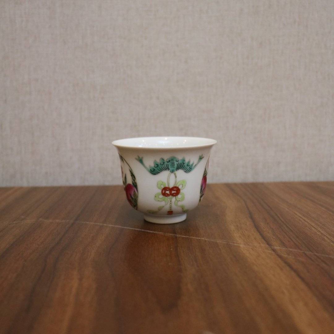 粉彩杯       1405