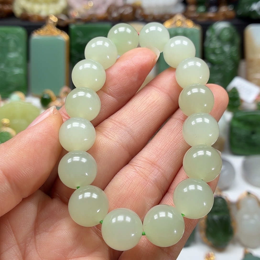 和田玉未镶嵌颈饰高冰12