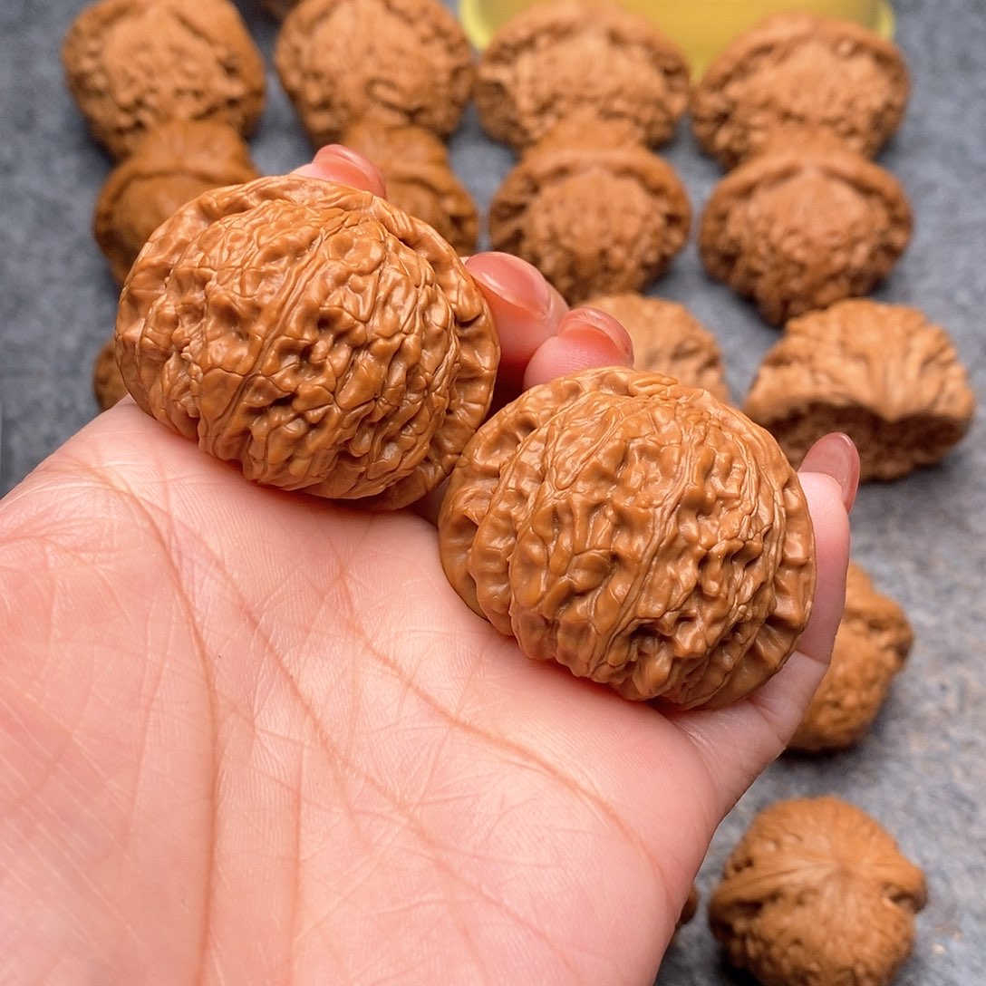 文玩核桃把件精品白狮子41.9全品