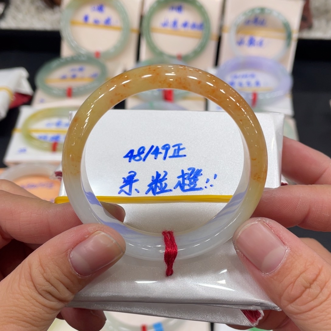 翡翠手镯未镶嵌缅甸翡翠天然翡翠