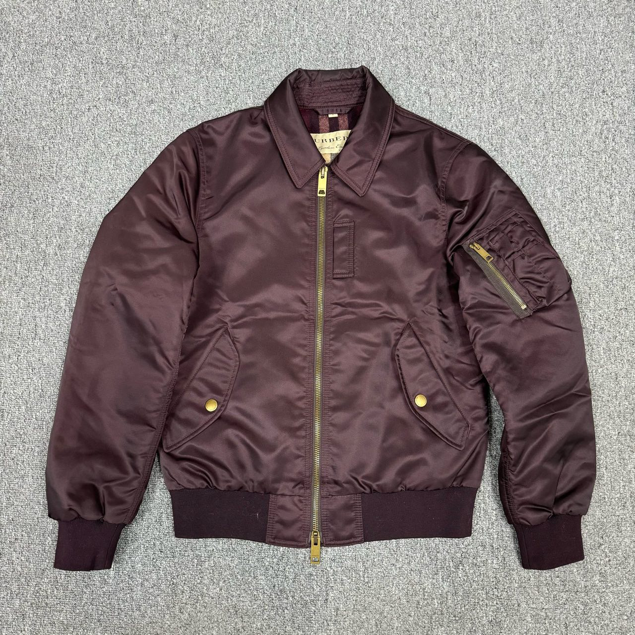 11710361 Burberry巴宝莉 内里羊毛格纹尼龙飞行夹克外套 S码99新